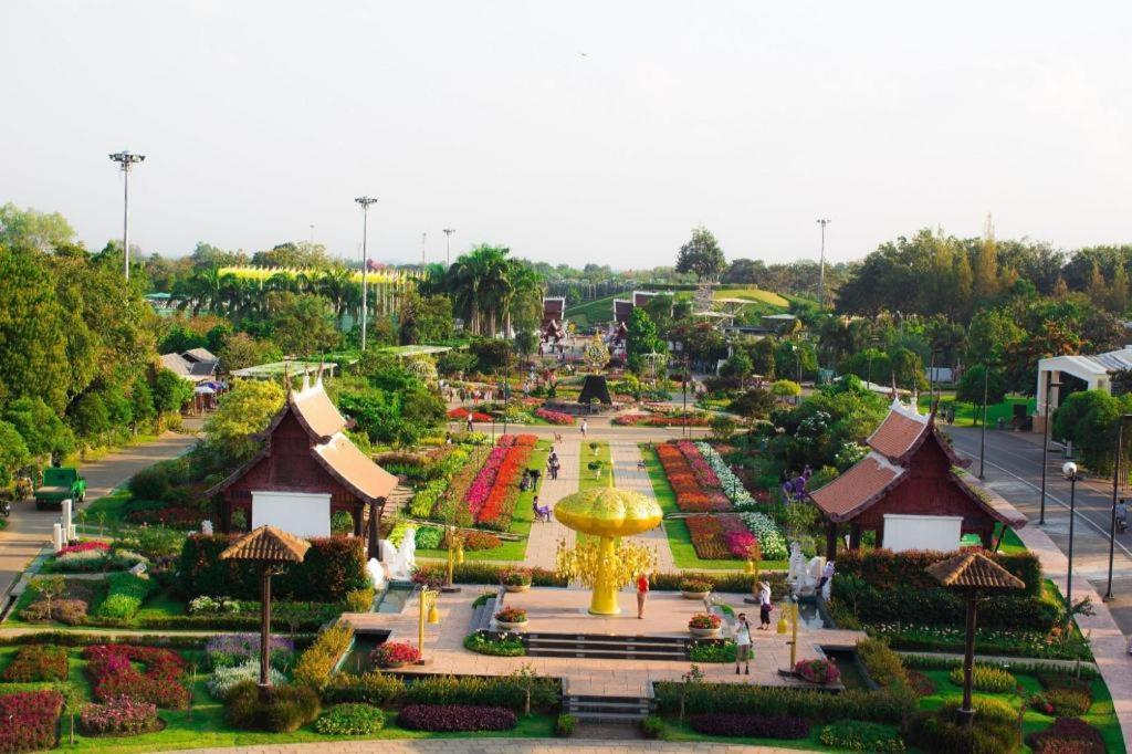 Rajapruek Place Chiang Mai Bagian luar foto