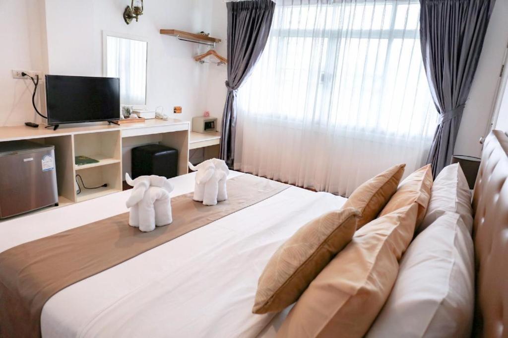 Rajapruek Place Chiang Mai Bagian luar foto