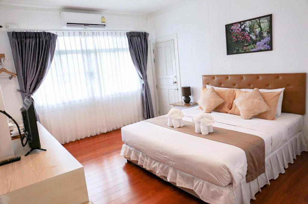 Rajapruek Place Chiang Mai Bagian luar foto