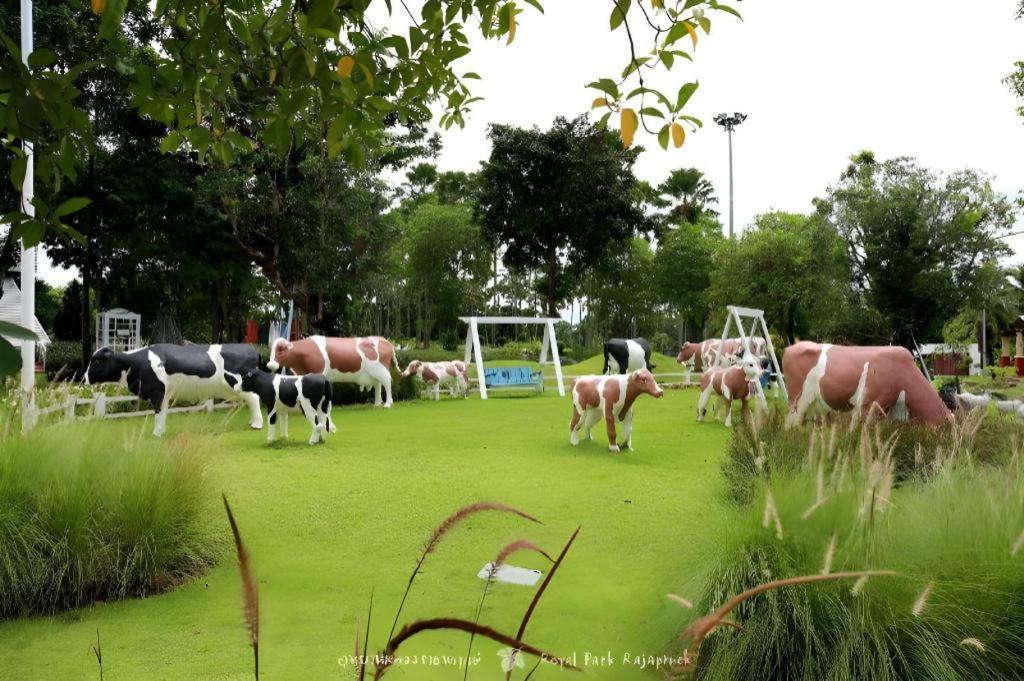 Rajapruek Place Chiang Mai Bagian luar foto